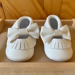 White Moccasins with Bows Shoes
